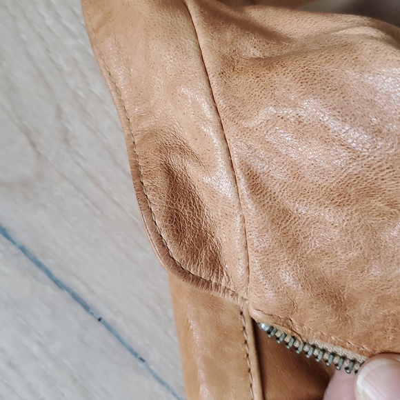 Danier Tan Leather Jacket - Picture 9 of 16